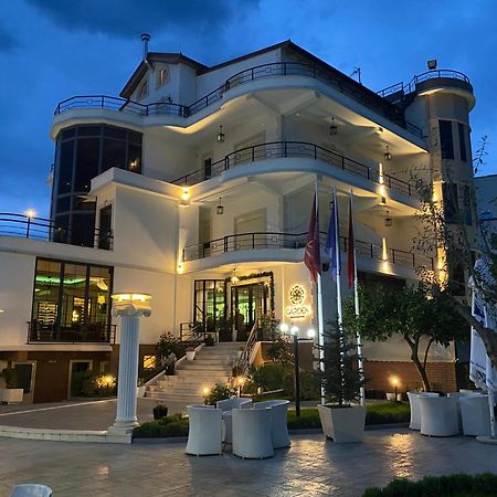 Garden Boutique Hotel Elbasan Exteriör bild