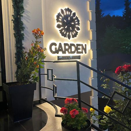 Garden Boutique Hotel Elbasan Exteriör bild