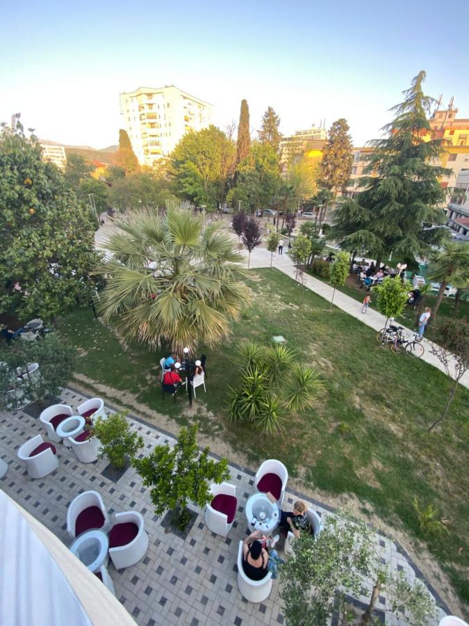 Garden Boutique Hotel Elbasan Exteriör bild