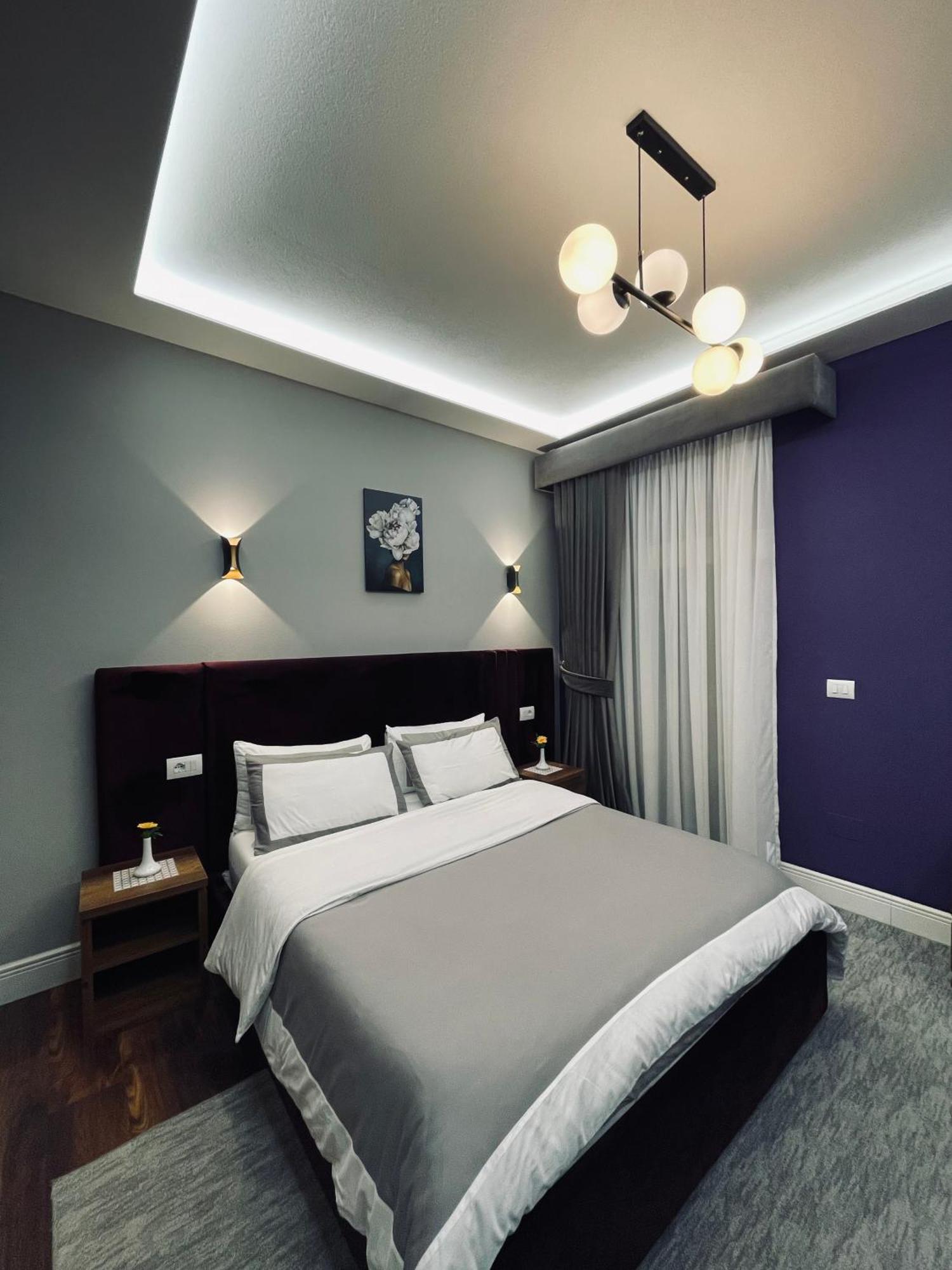 Garden Boutique Hotel Elbasan Exteriör bild